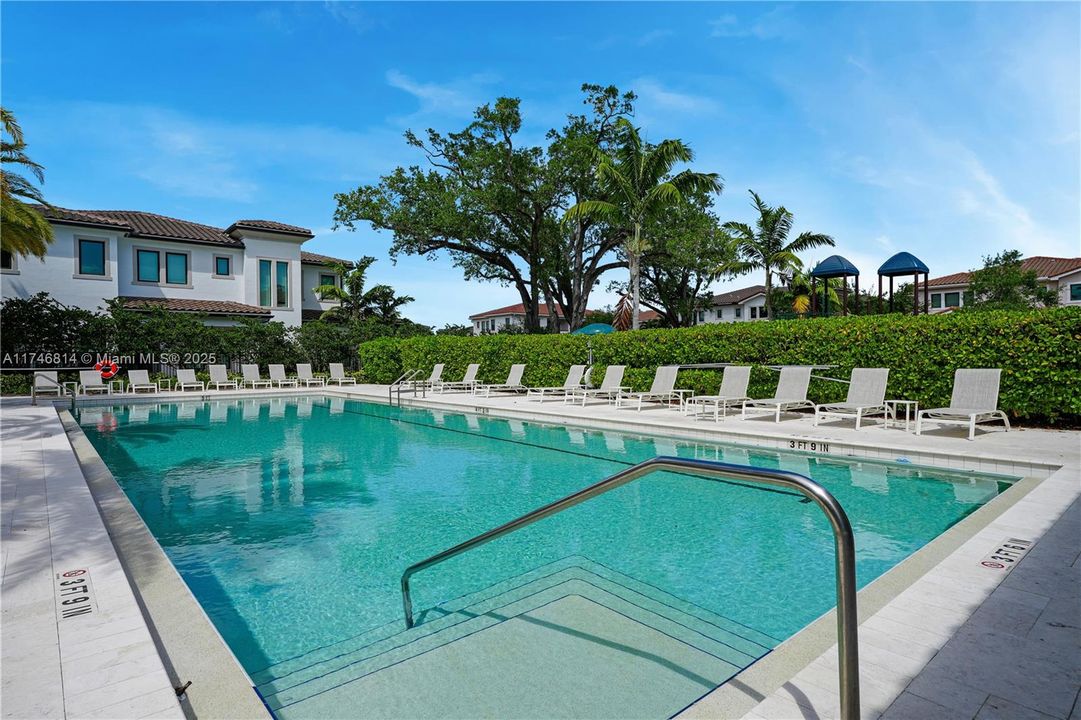 For Sale: $2,099,999 (5 beds, 4 baths, 4051 Square Feet)