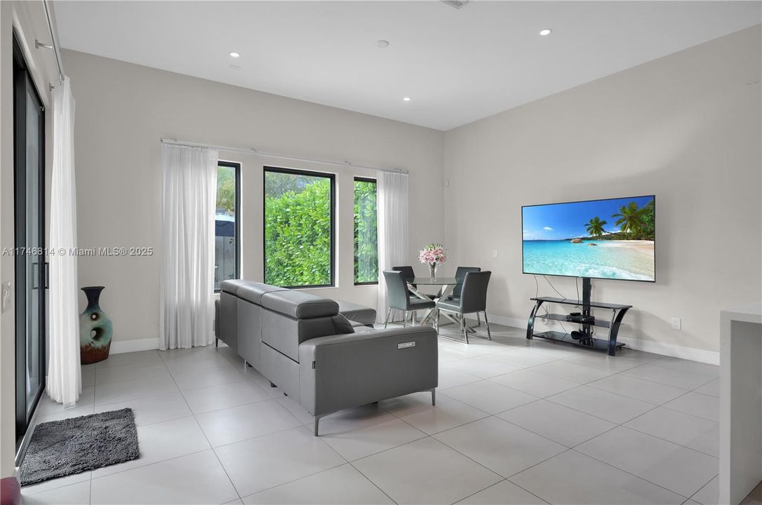 For Sale: $2,099,999 (5 beds, 4 baths, 4051 Square Feet)