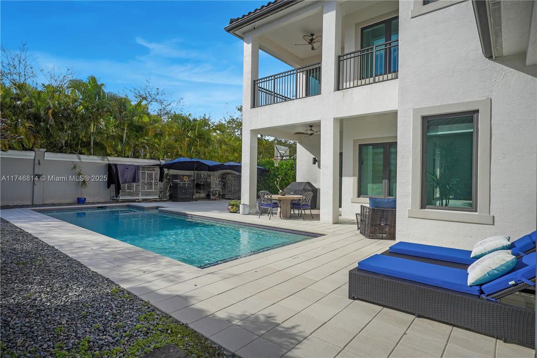 For Sale: $2,099,999 (5 beds, 4 baths, 4051 Square Feet)