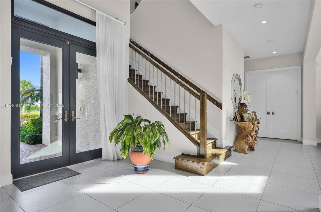 For Sale: $2,099,999 (5 beds, 4 baths, 4051 Square Feet)