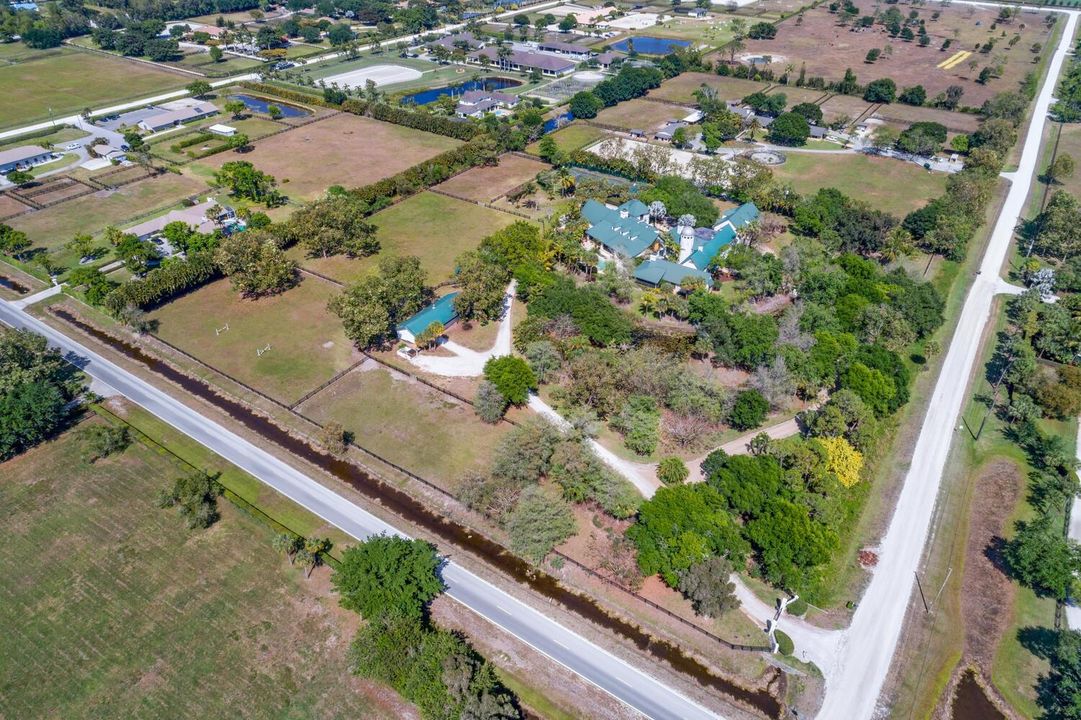 13401 55th St S Wellington FL-large-001-