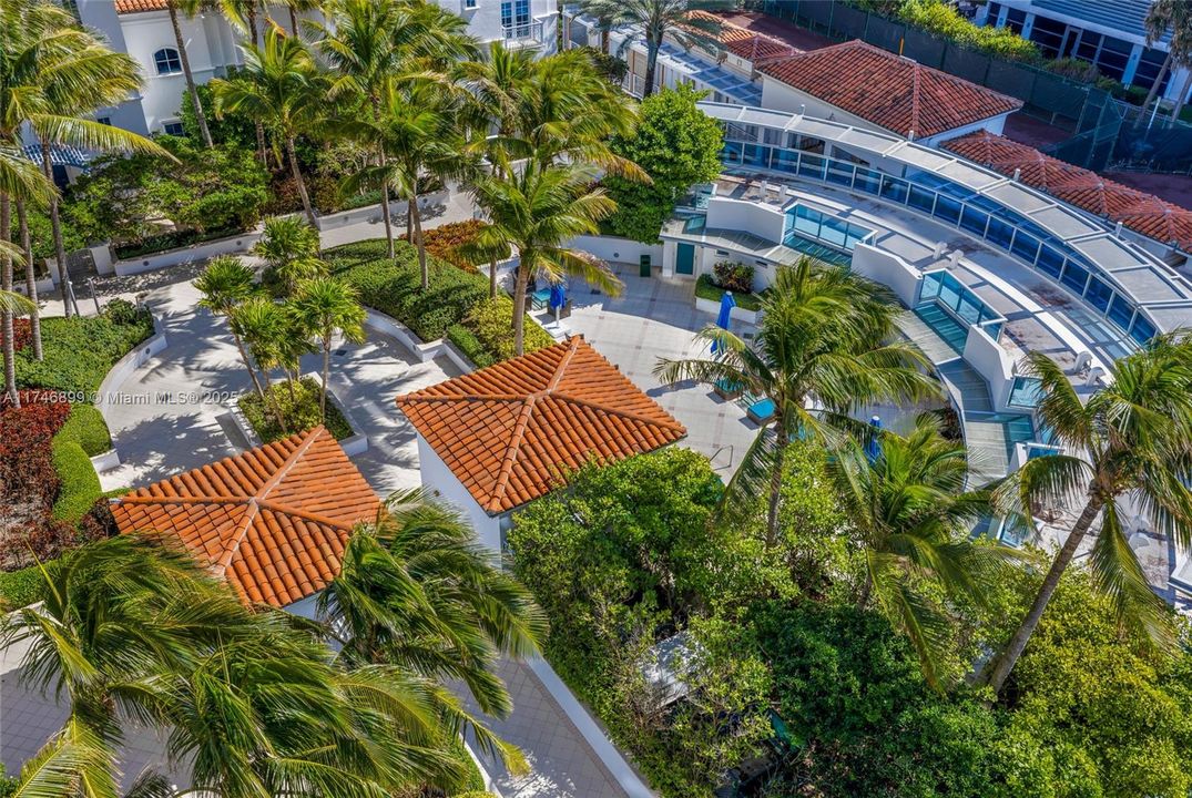 Recently Sold: $5,600,000 (4 beds, 4 baths, 3807 Square Feet)