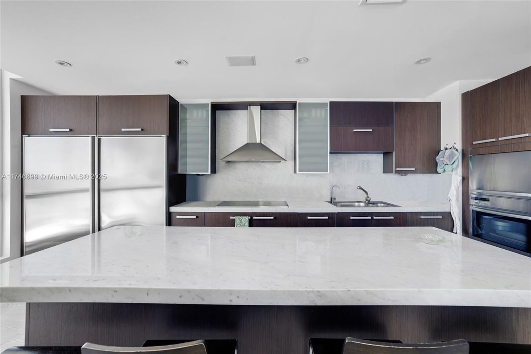 Recently Sold: $5,600,000 (4 beds, 4 baths, 3807 Square Feet)