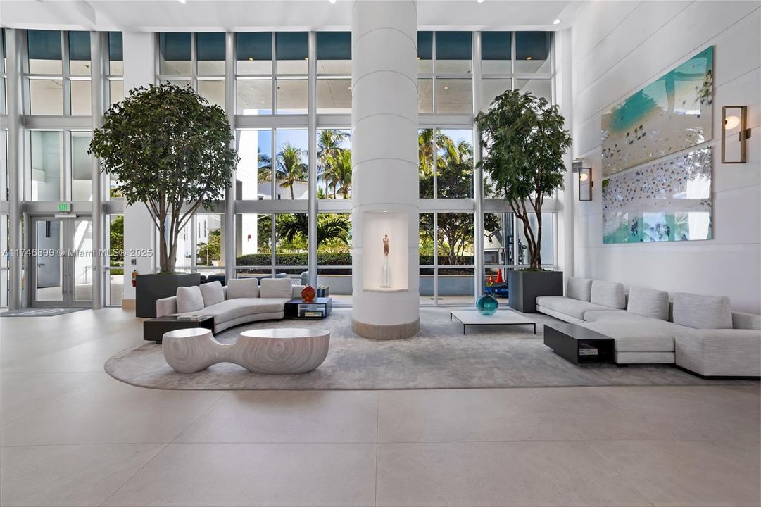 Recently Sold: $5,600,000 (4 beds, 4 baths, 3807 Square Feet)