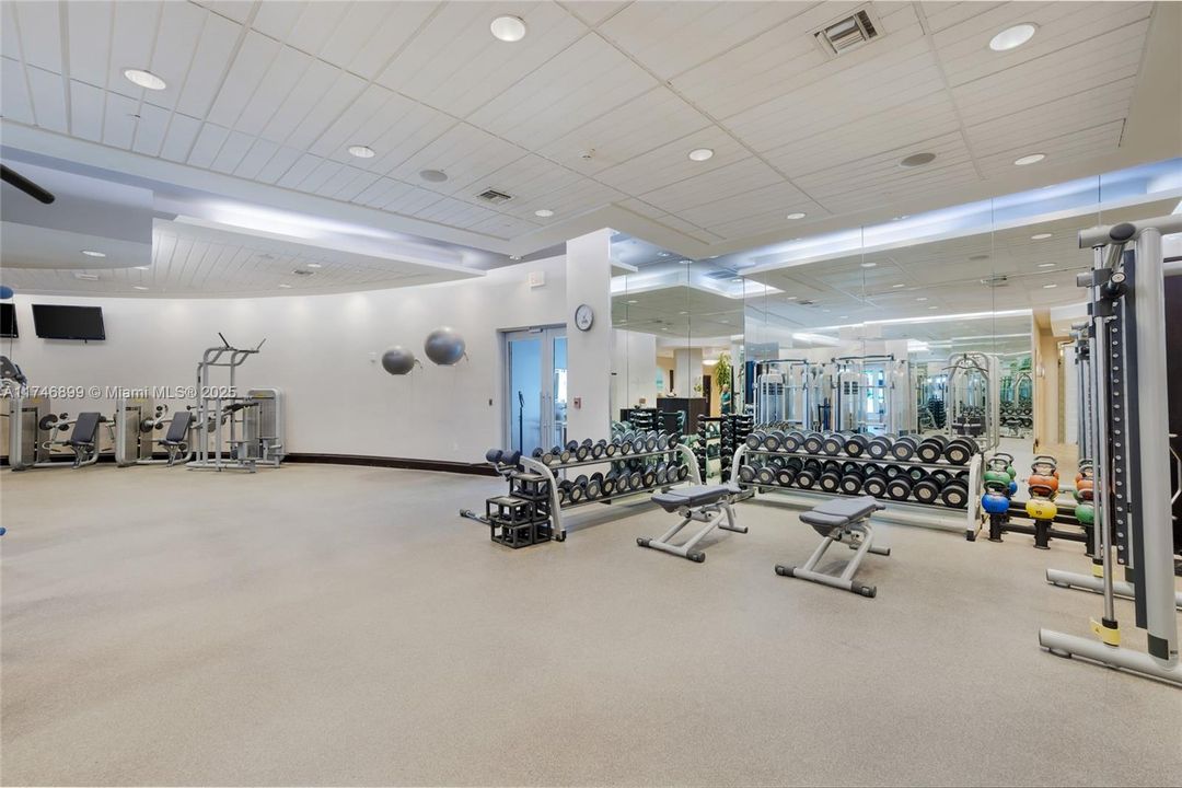 Recently Sold: $5,600,000 (4 beds, 4 baths, 3807 Square Feet)