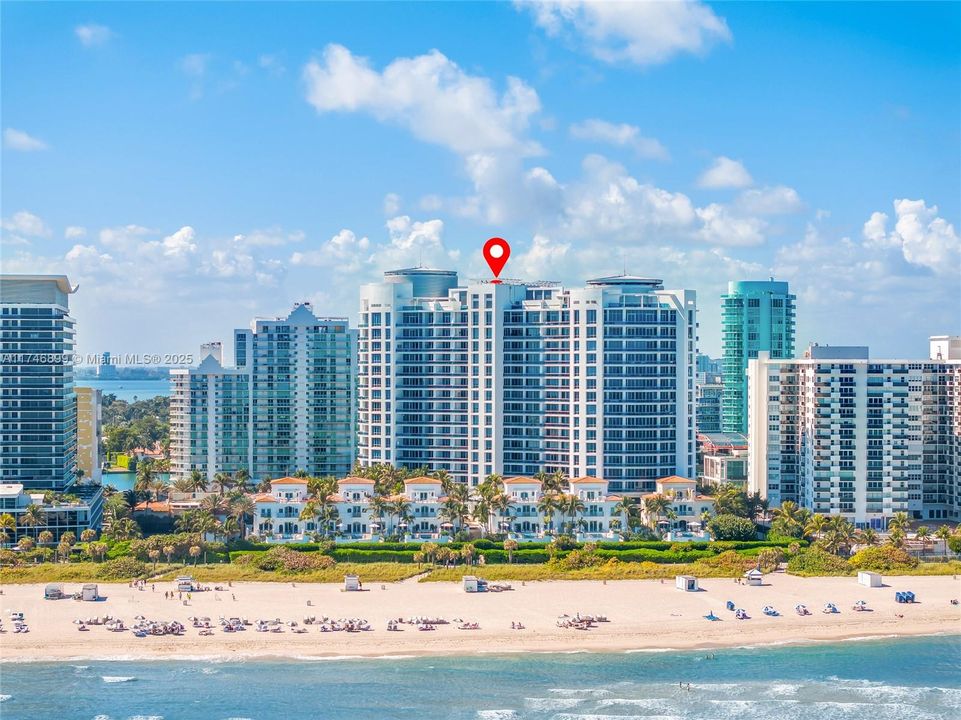 Recently Sold: $5,600,000 (4 beds, 4 baths, 3807 Square Feet)