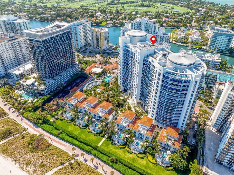 Recently Sold: $5,600,000 (4 beds, 4 baths, 3807 Square Feet)