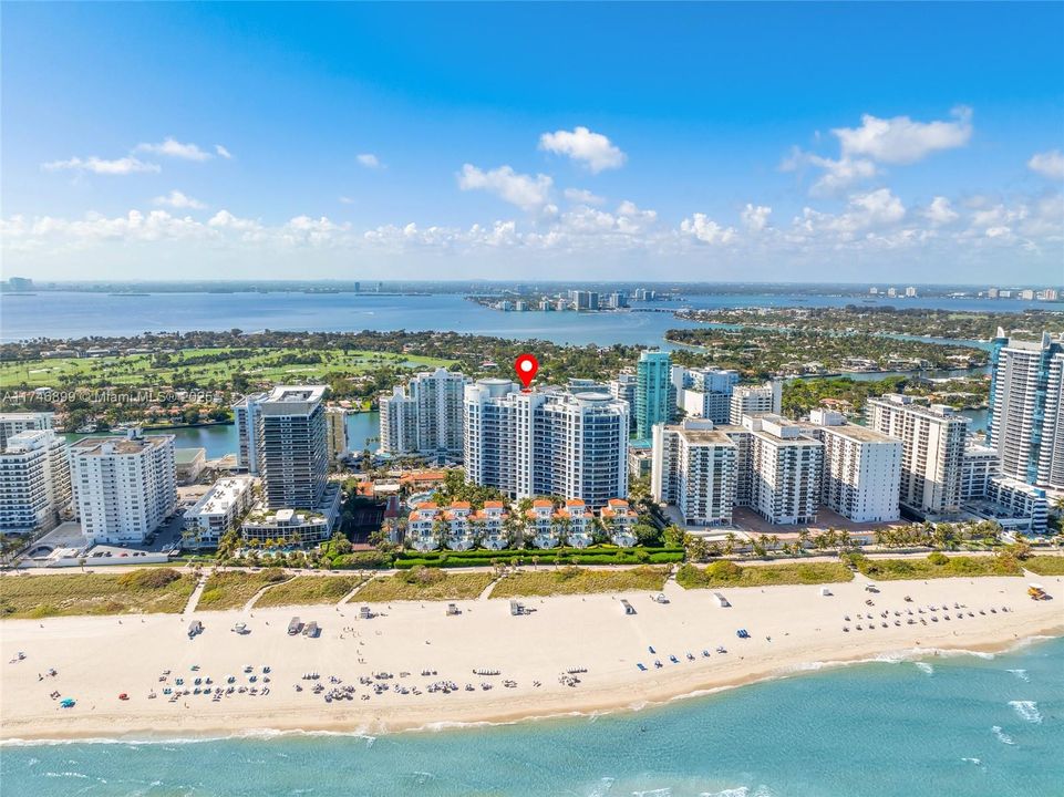 Recently Sold: $5,600,000 (4 beds, 4 baths, 3807 Square Feet)