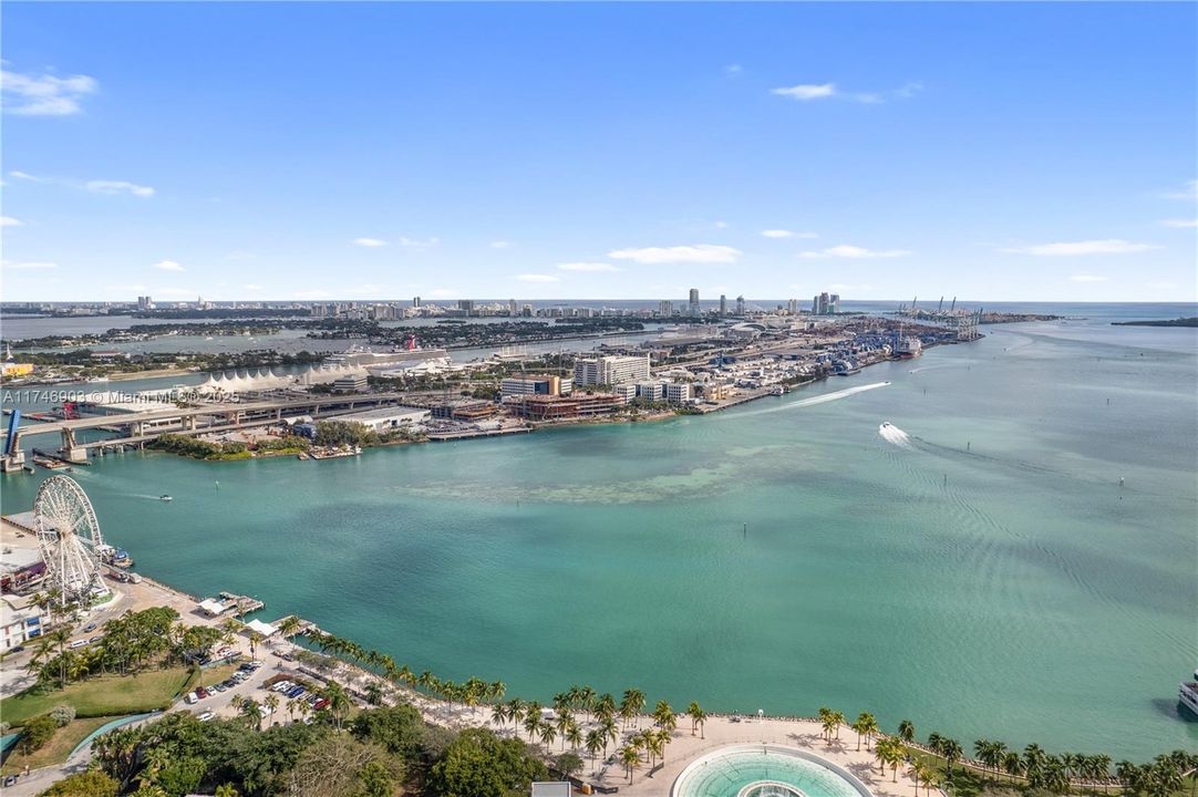 Recently Sold: $400,000 (1 beds, 1 baths, 845 Square Feet)