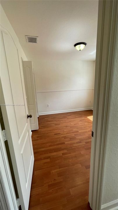 Недавно арендовано: $3,350 (4 спален, 3 ванн, 1500 Квадратных фут)