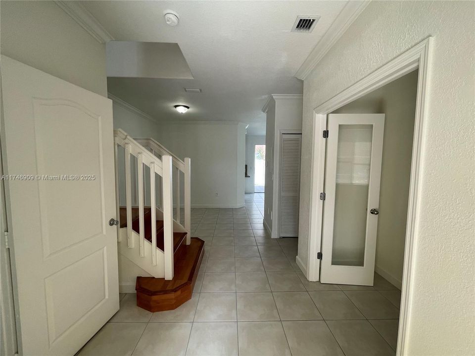 Недавно арендовано: $3,350 (4 спален, 3 ванн, 1500 Квадратных фут)