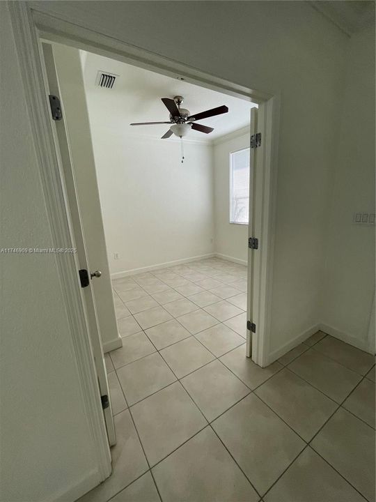 Недавно арендовано: $3,350 (4 спален, 3 ванн, 1500 Квадратных фут)