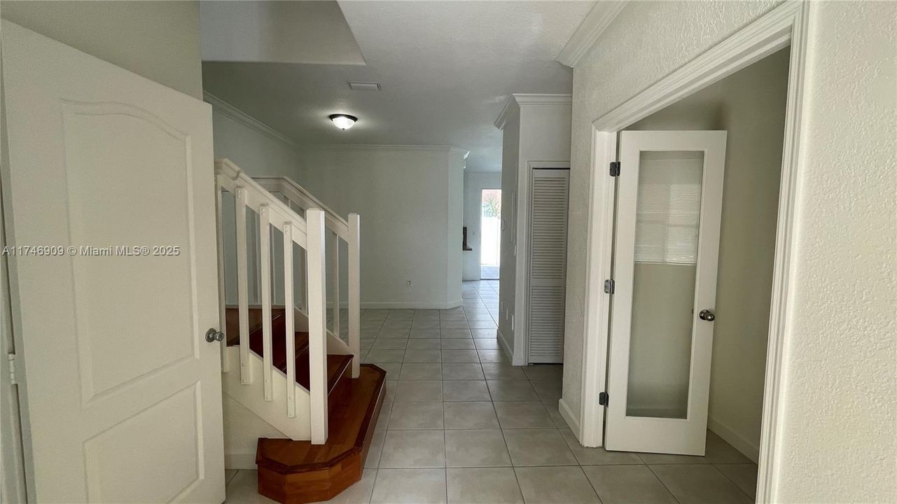 Недавно арендовано: $3,350 (4 спален, 3 ванн, 1500 Квадратных фут)