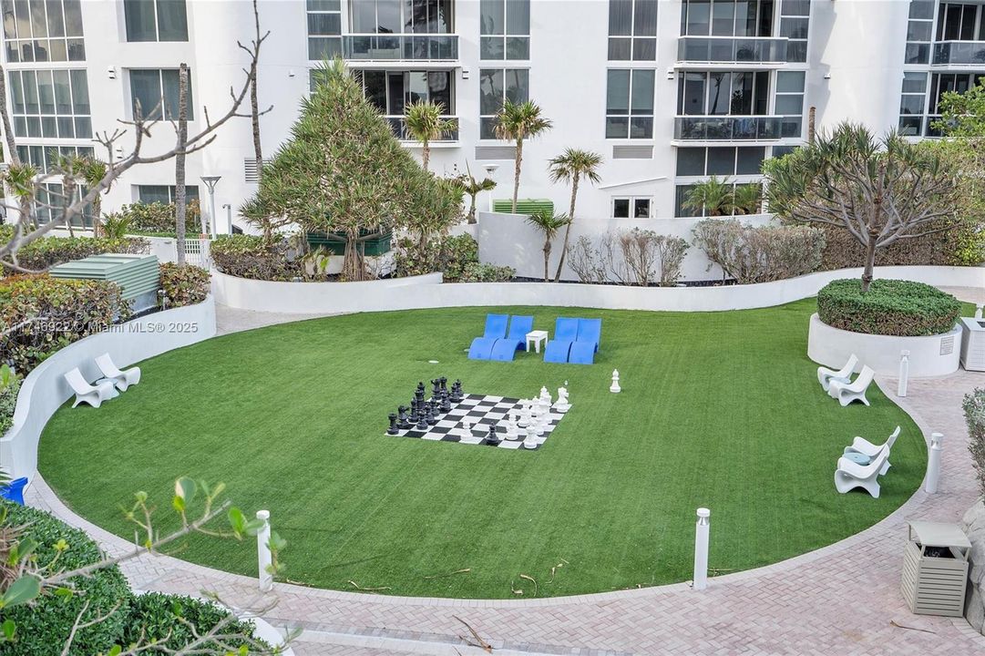 待售: $312,000 (0 贝兹, 1 浴室, 664 平方英尺)