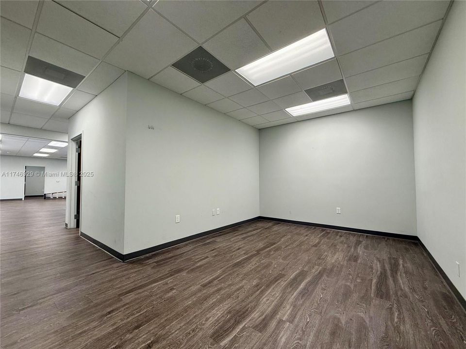 最近租的: $16 (0 贝兹, 0 浴室, 0 平方英尺)