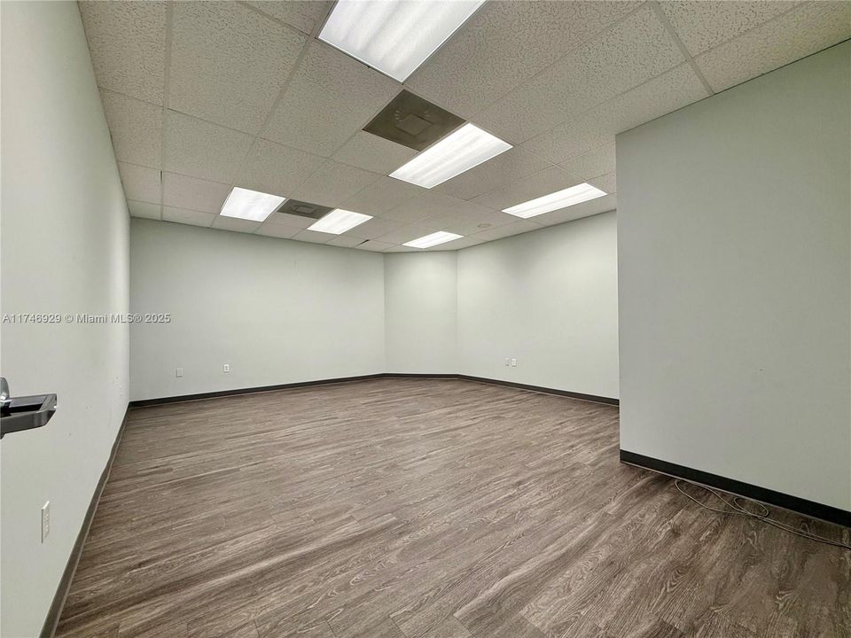 最近租的: $16 (0 贝兹, 0 浴室, 0 平方英尺)