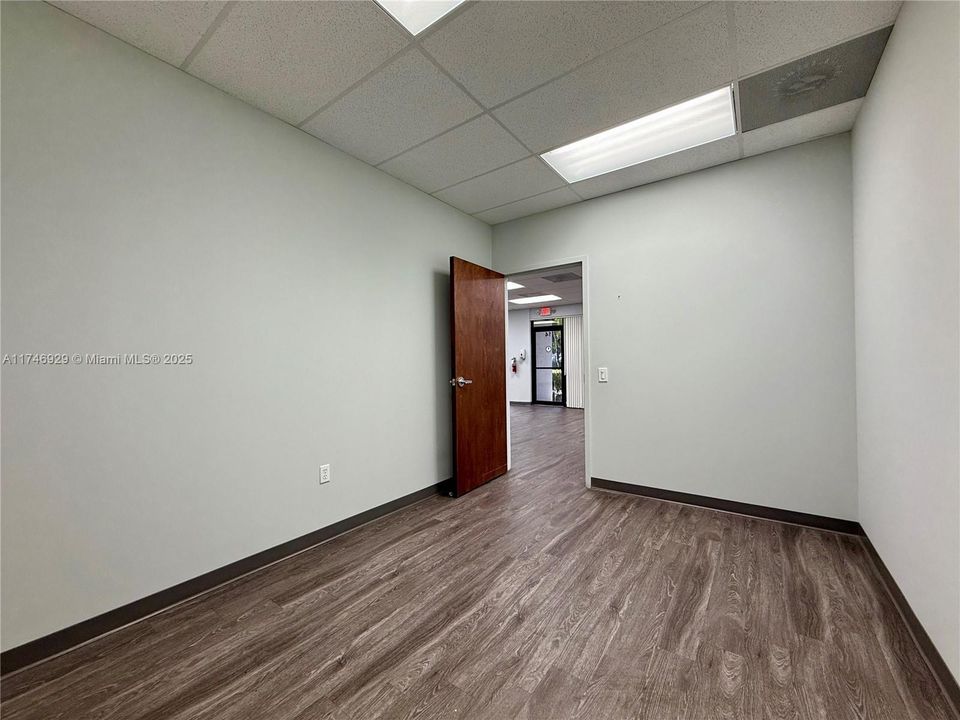 最近租的: $16 (0 贝兹, 0 浴室, 0 平方英尺)