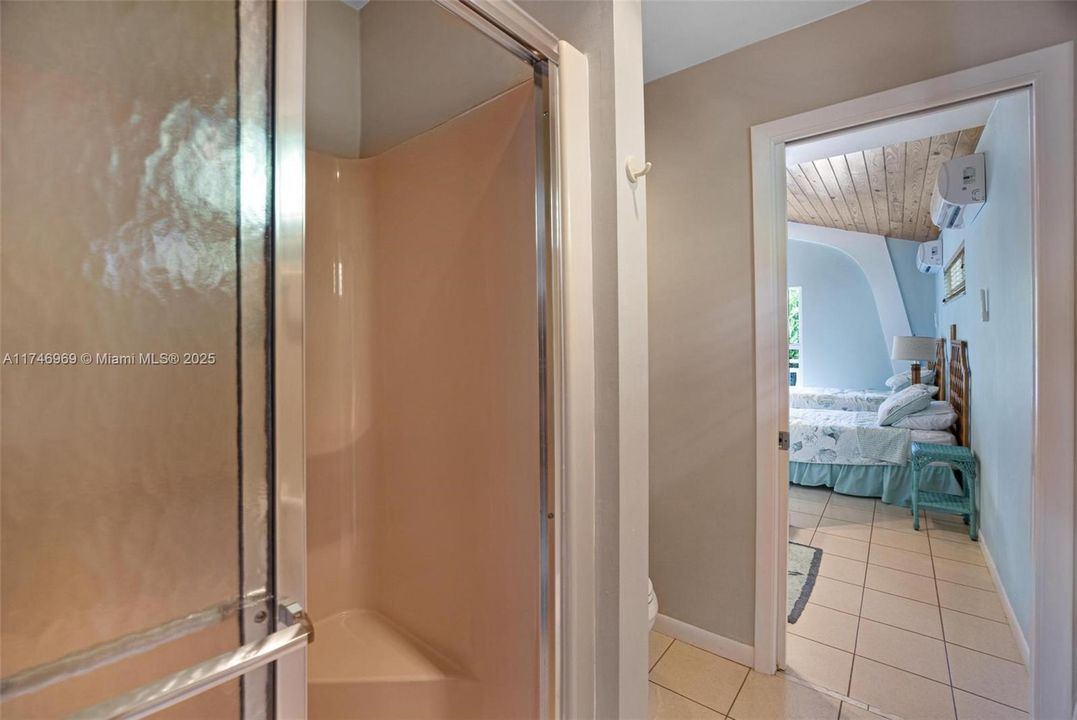 Недавно продано: $3,500,000 (7 спален, 4 ванн, 4531 Квадратных фут)