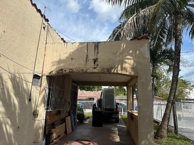 Recently Sold: $525,000 (4 beds, 2 baths, 1650 Square Feet)