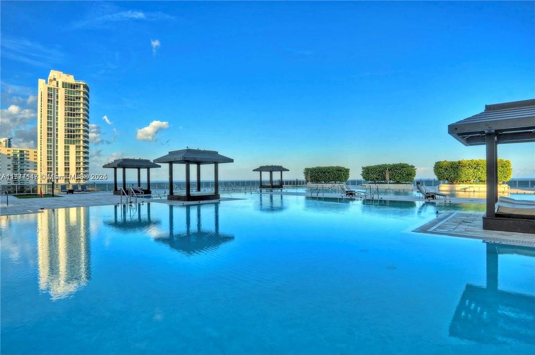 На продажу: $1,020,000 (3 спален, 3 ванн, 1571 Квадратных фут)