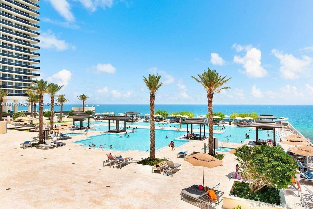 На продажу: $1,020,000 (3 спален, 3 ванн, 1571 Квадратных фут)