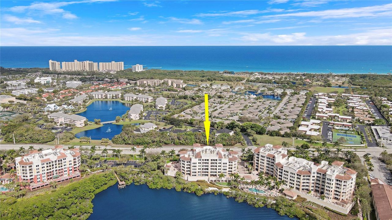 Recently Sold: $2,450,000 (3 beds, 3 baths, 2419 Square Feet)