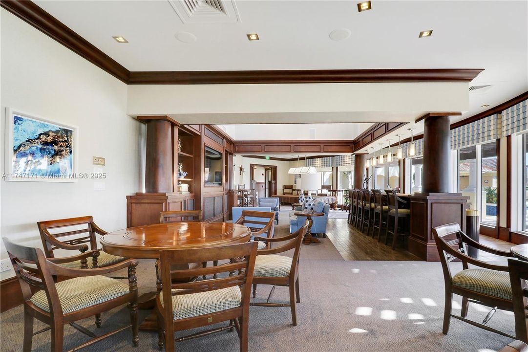 Recently Sold: $2,450,000 (3 beds, 3 baths, 2419 Square Feet)