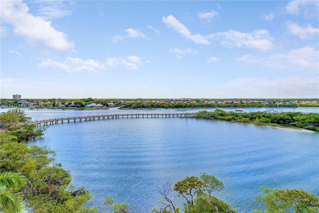 Recently Sold: $2,450,000 (3 beds, 3 baths, 2419 Square Feet)