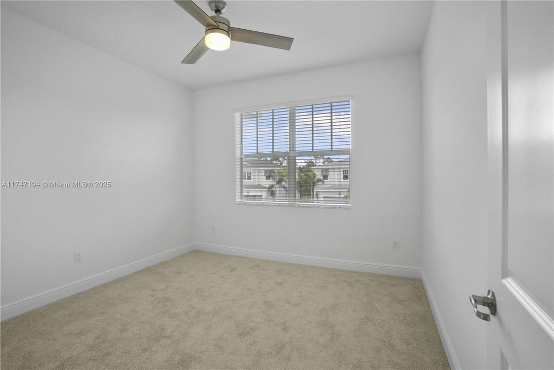 Recently Rented: $3,100 (3 beds, 2 baths, 2049 Square Feet)