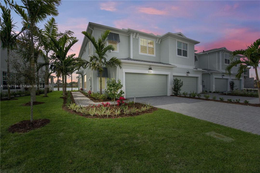 Recently Rented: $3,100 (3 beds, 2 baths, 2049 Square Feet)