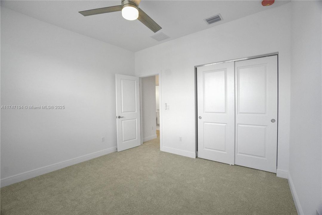 Recently Rented: $3,100 (3 beds, 2 baths, 2049 Square Feet)