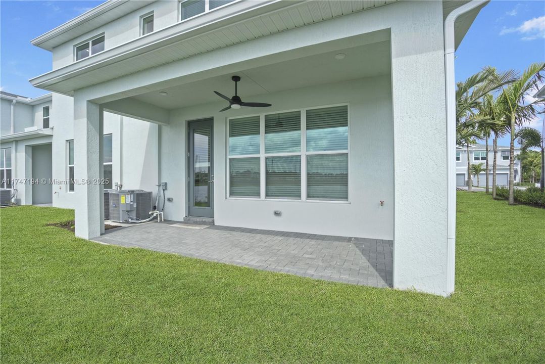 Recently Rented: $3,100 (3 beds, 2 baths, 2049 Square Feet)