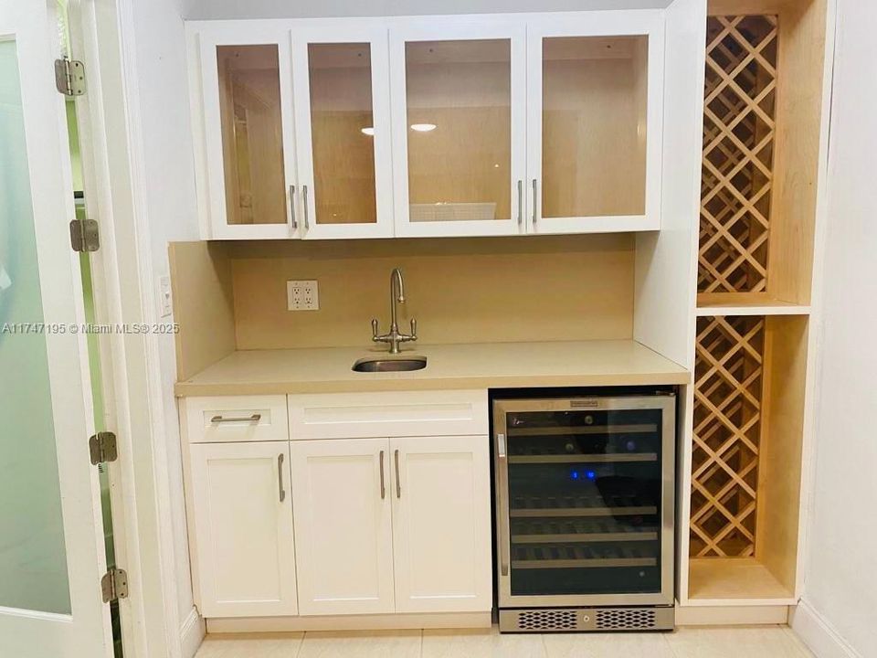 待售: $2,798,000 (5 贝兹, 3 浴室, 3275 平方英尺)