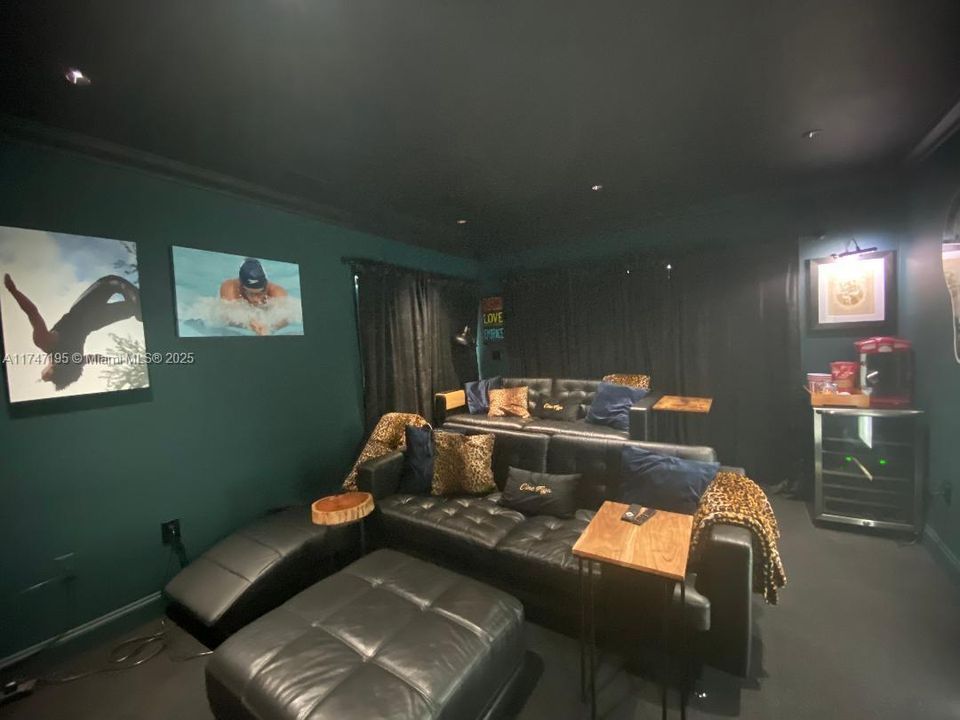 待售: $2,798,000 (5 贝兹, 3 浴室, 3275 平方英尺)