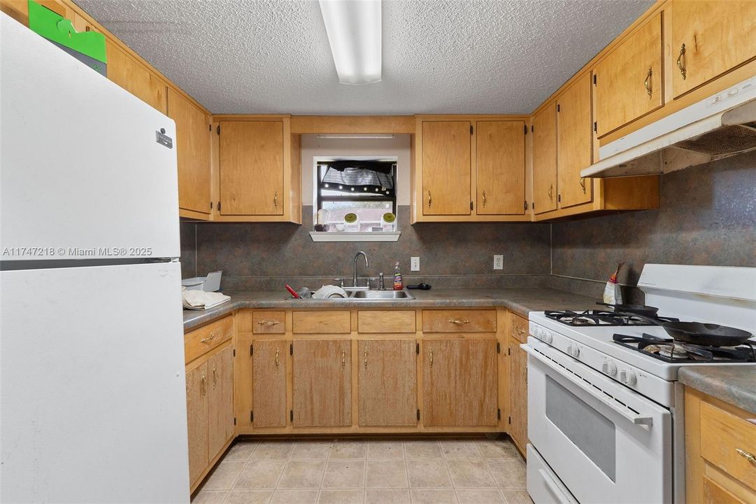 Recently Sold: $125,000 (2 beds, 1 baths, 1134 Square Feet)