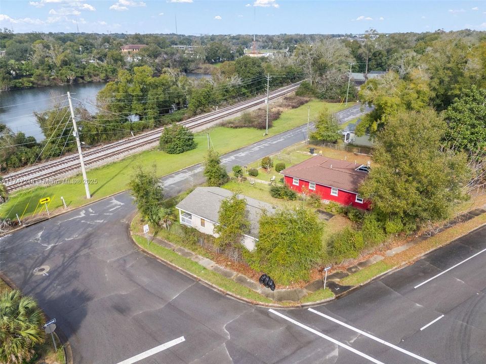 Recently Sold: $125,000 (2 beds, 1 baths, 1134 Square Feet)