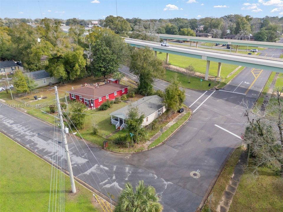 Recently Sold: $125,000 (2 beds, 1 baths, 1134 Square Feet)