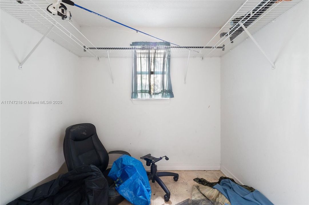 Recently Sold: $125,000 (2 beds, 1 baths, 1134 Square Feet)