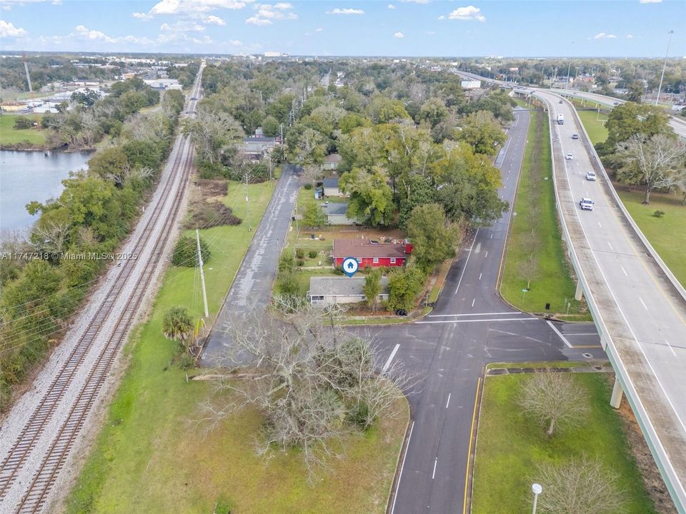 Recently Sold: $125,000 (2 beds, 1 baths, 1134 Square Feet)