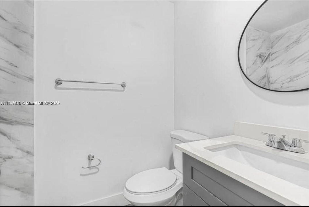 合同活跃: $780,000 (0 贝兹, 0 浴室, 2504 平方英尺)