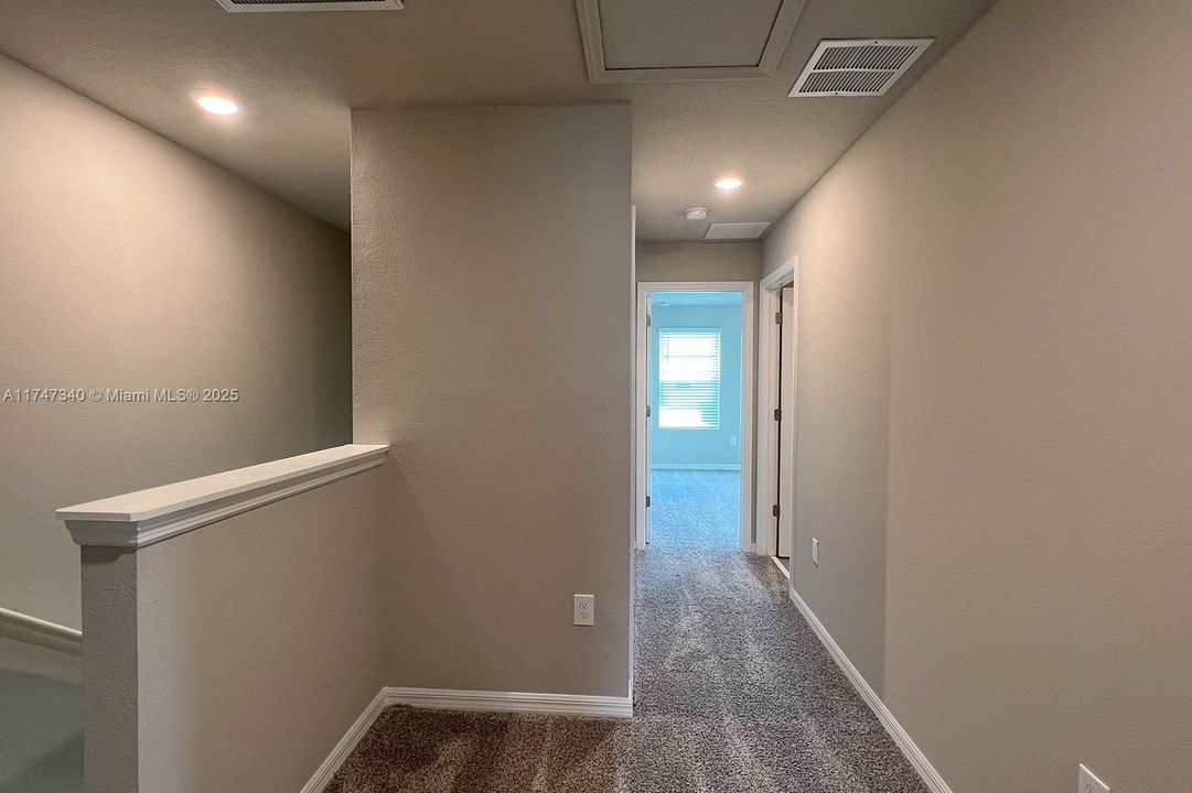 Recently Rented: $2,100 (3 beds, 2 baths, 0 Square Feet)