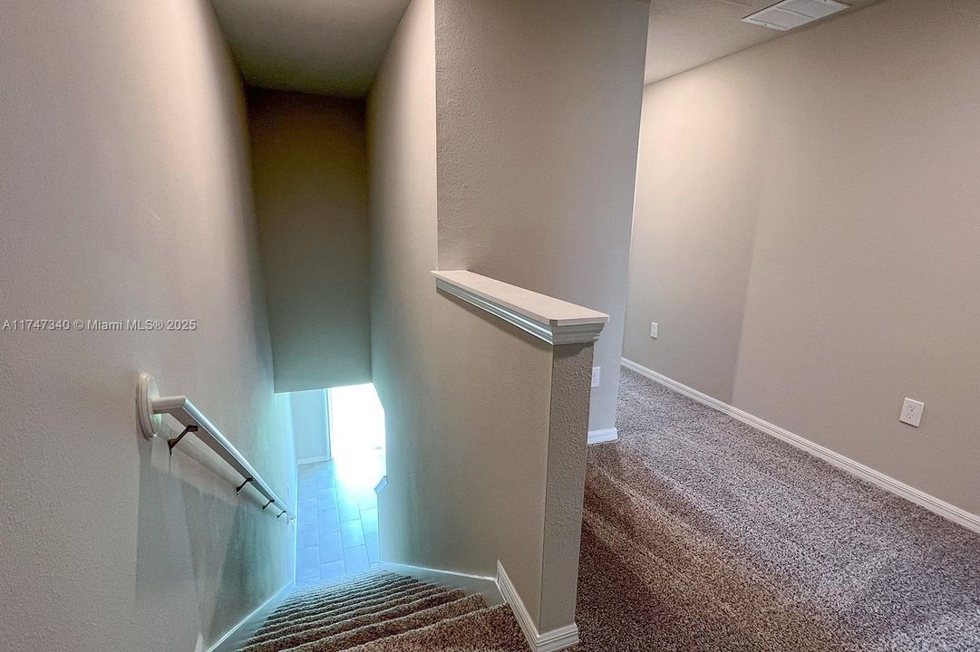 Recently Rented: $2,100 (3 beds, 2 baths, 0 Square Feet)