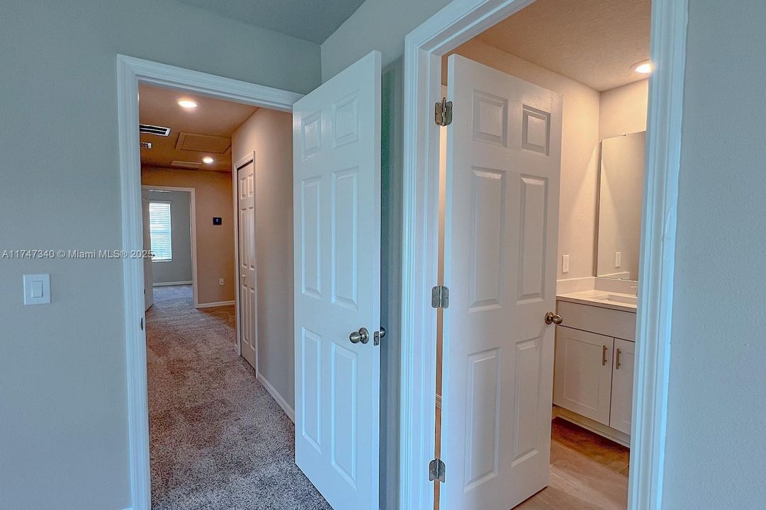 Recently Rented: $2,100 (3 beds, 2 baths, 0 Square Feet)