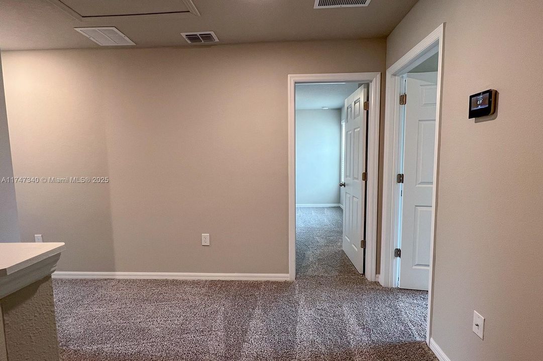 Recently Rented: $2,100 (3 beds, 2 baths, 0 Square Feet)