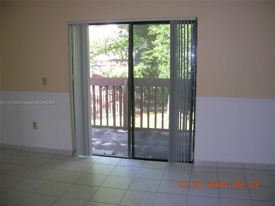 Recently Rented: $3,300 (3 beds, 2 baths, 1340 Square Feet)