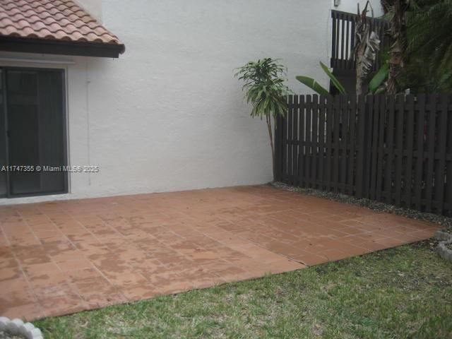 Recently Rented: $3,300 (3 beds, 2 baths, 1340 Square Feet)