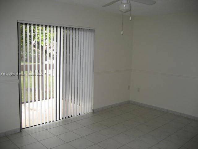 Recently Rented: $3,300 (3 beds, 2 baths, 1340 Square Feet)