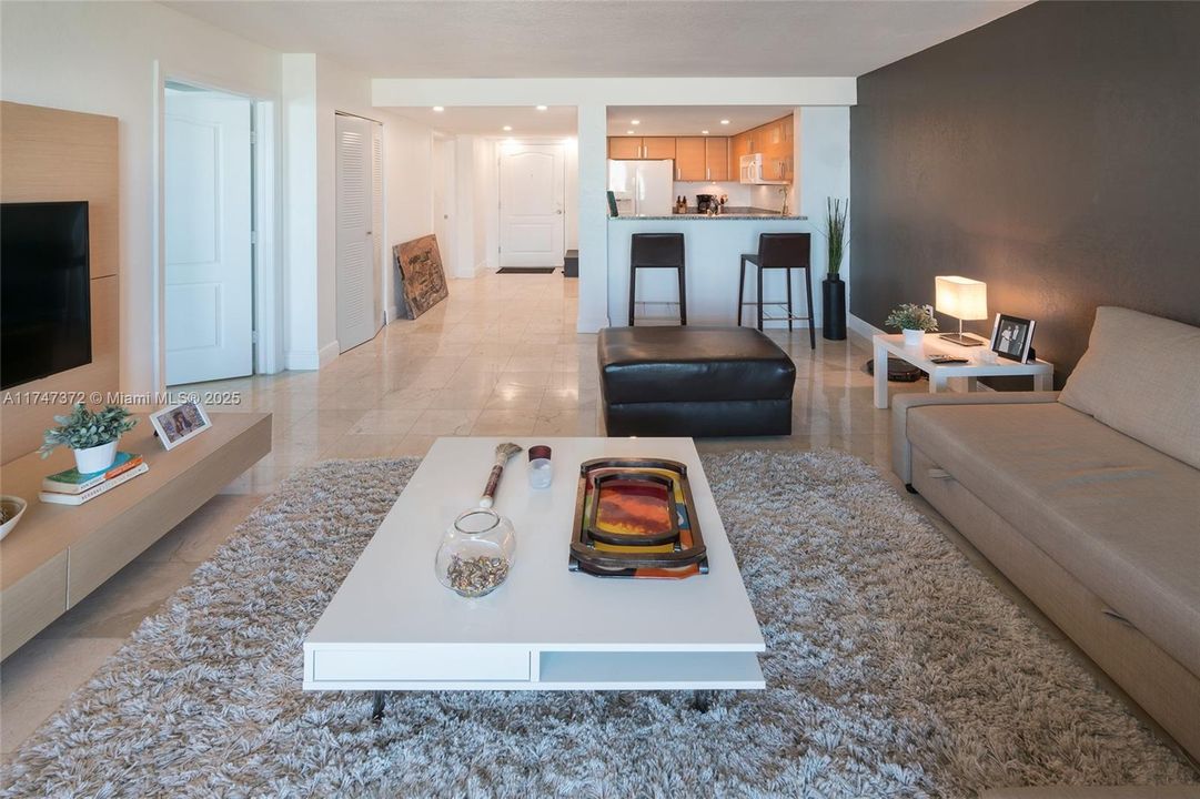 Vendido Recientemente: $590,000 (1 camas, 1 baños, 791 Pies cuadrados)