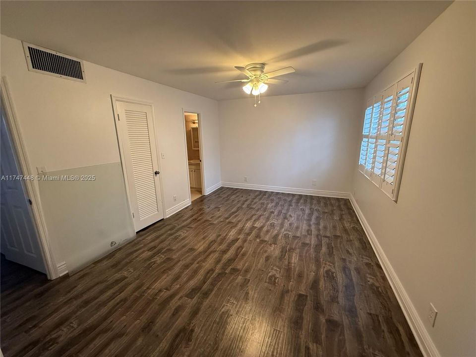 最近租的: $2,945 (2 贝兹, 2 浴室, 1637 平方英尺)