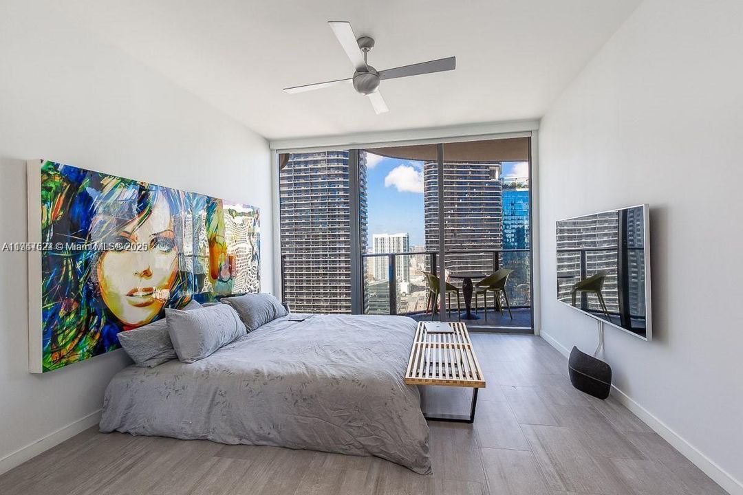 Recently Rented: $8,600 (2 beds, 2 baths, 1356 Square Feet)